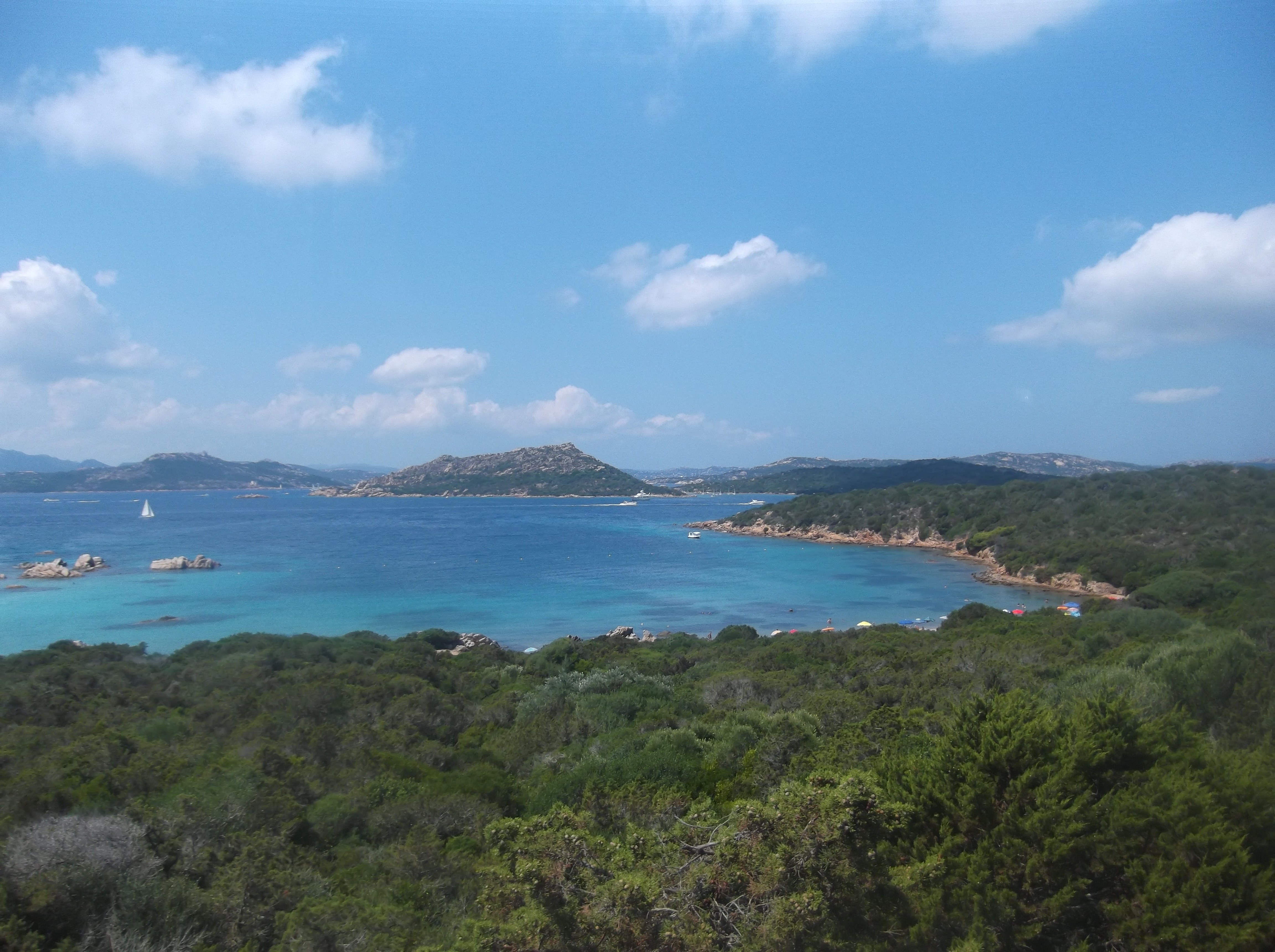 Plage sur l'île de la Caprera