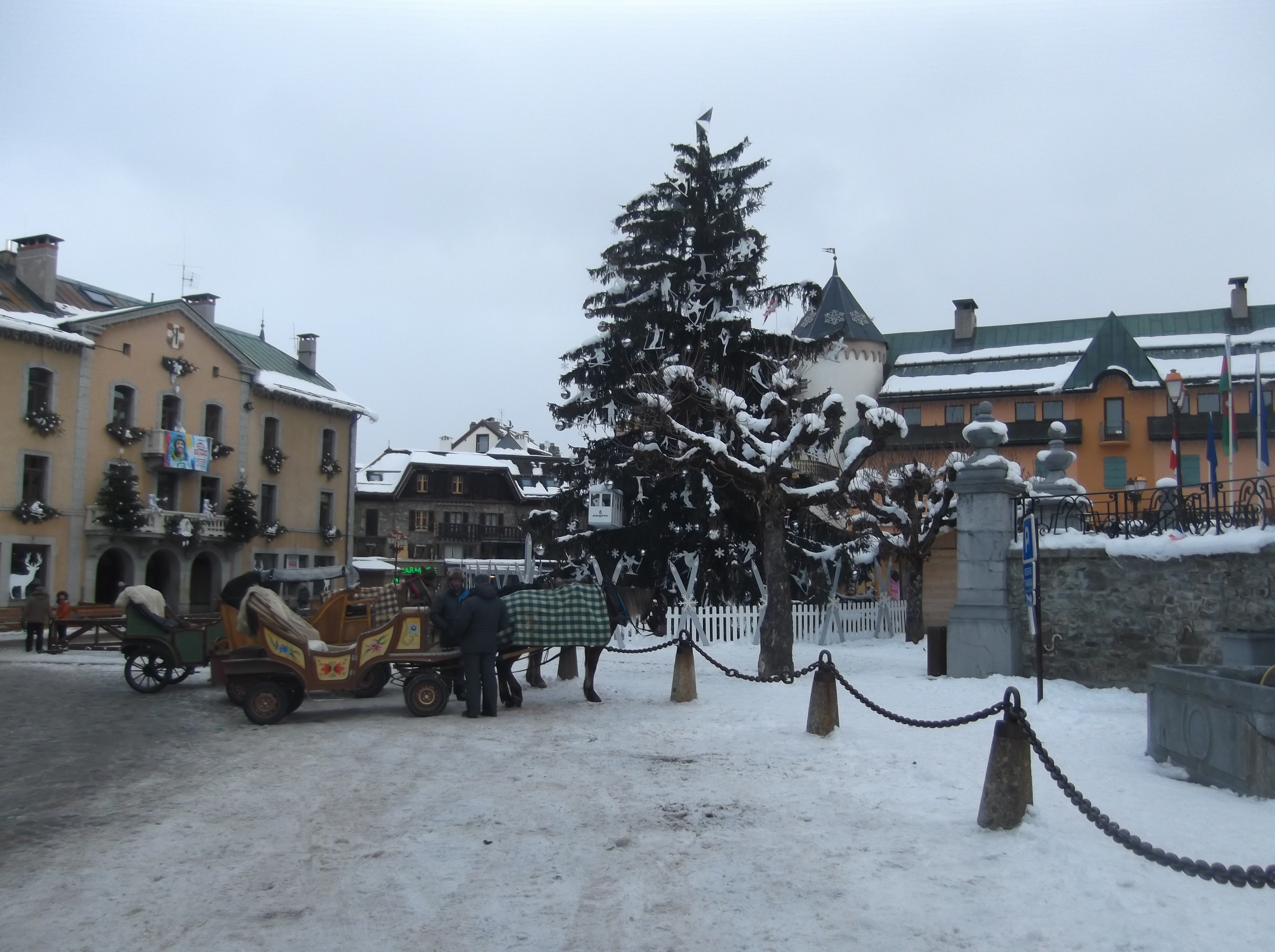 Une calèche dans le centre de Megève