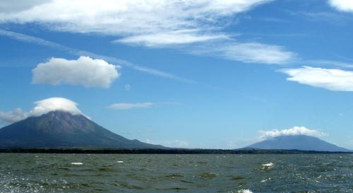 Les 2 volcans de l''île d'Ometepe au Nicaragua