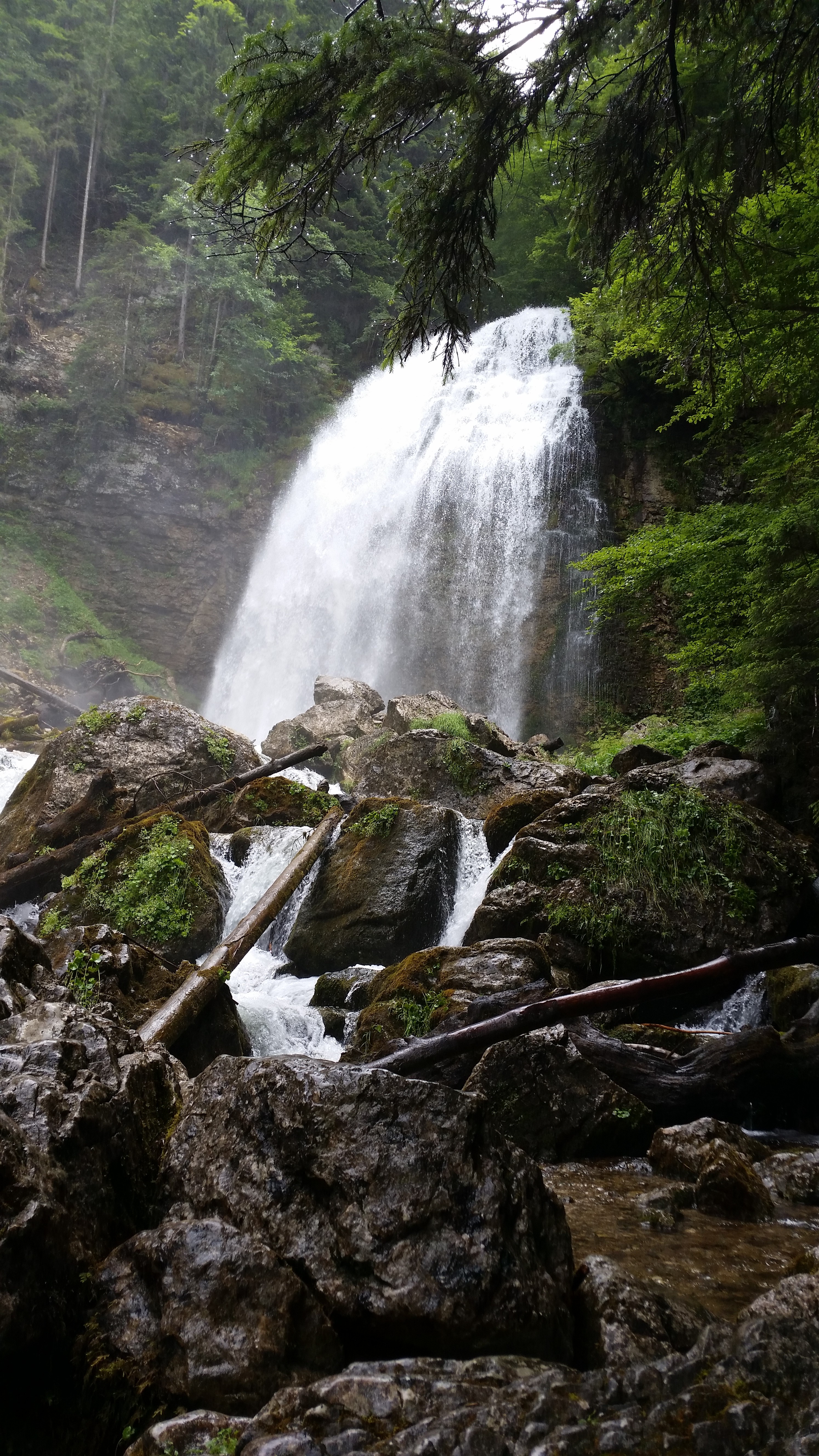 La Pisse du Guiers au Cirque de Saint-Même