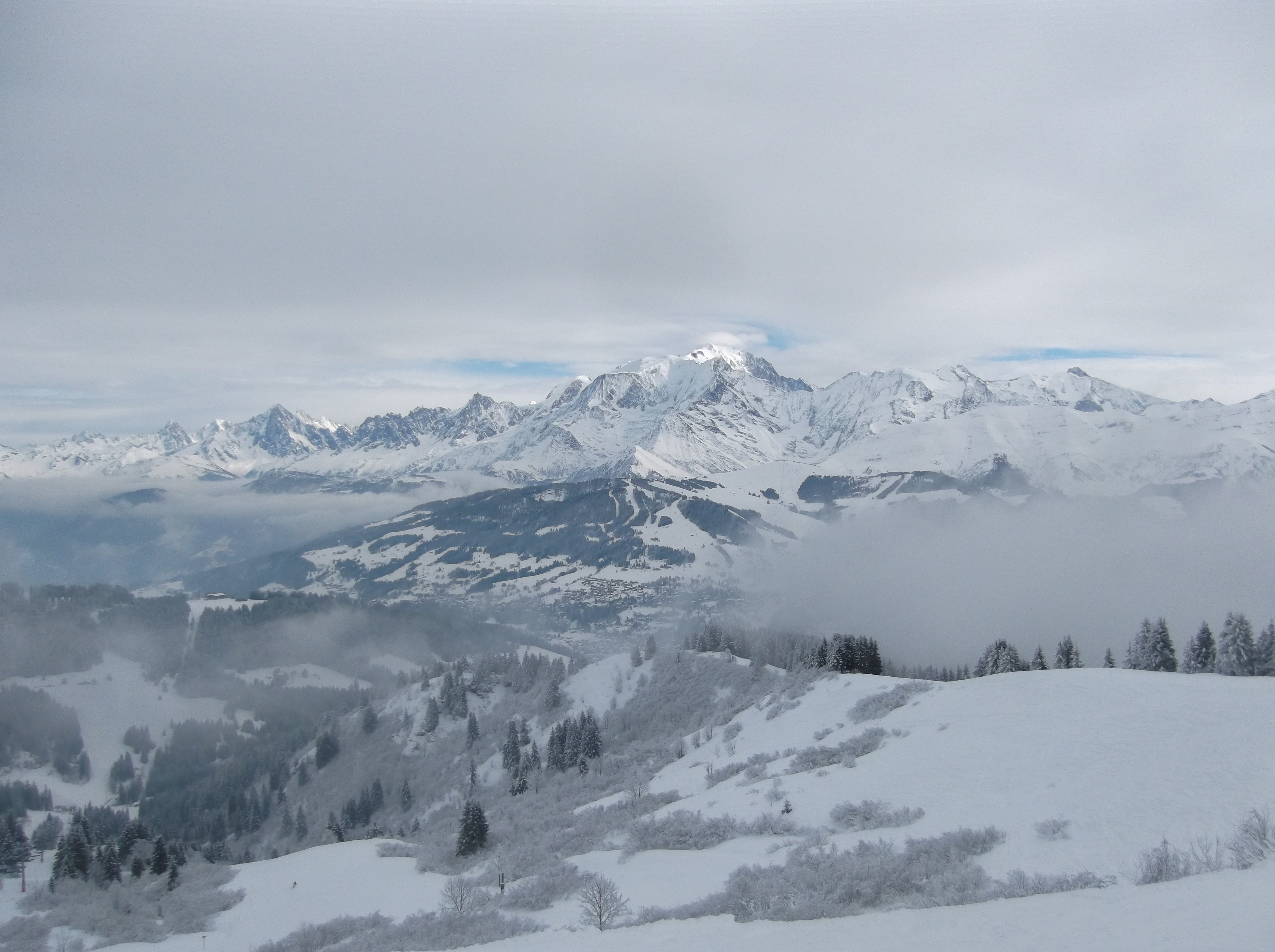 La vue sur le Jaillet et la chaine du Mont-Blanc depuis Le Christomet