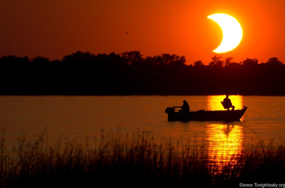 Éclipse dans le Minnesota en 2012 © Tyler Burg  Photo disponible sur futura-sciences.com