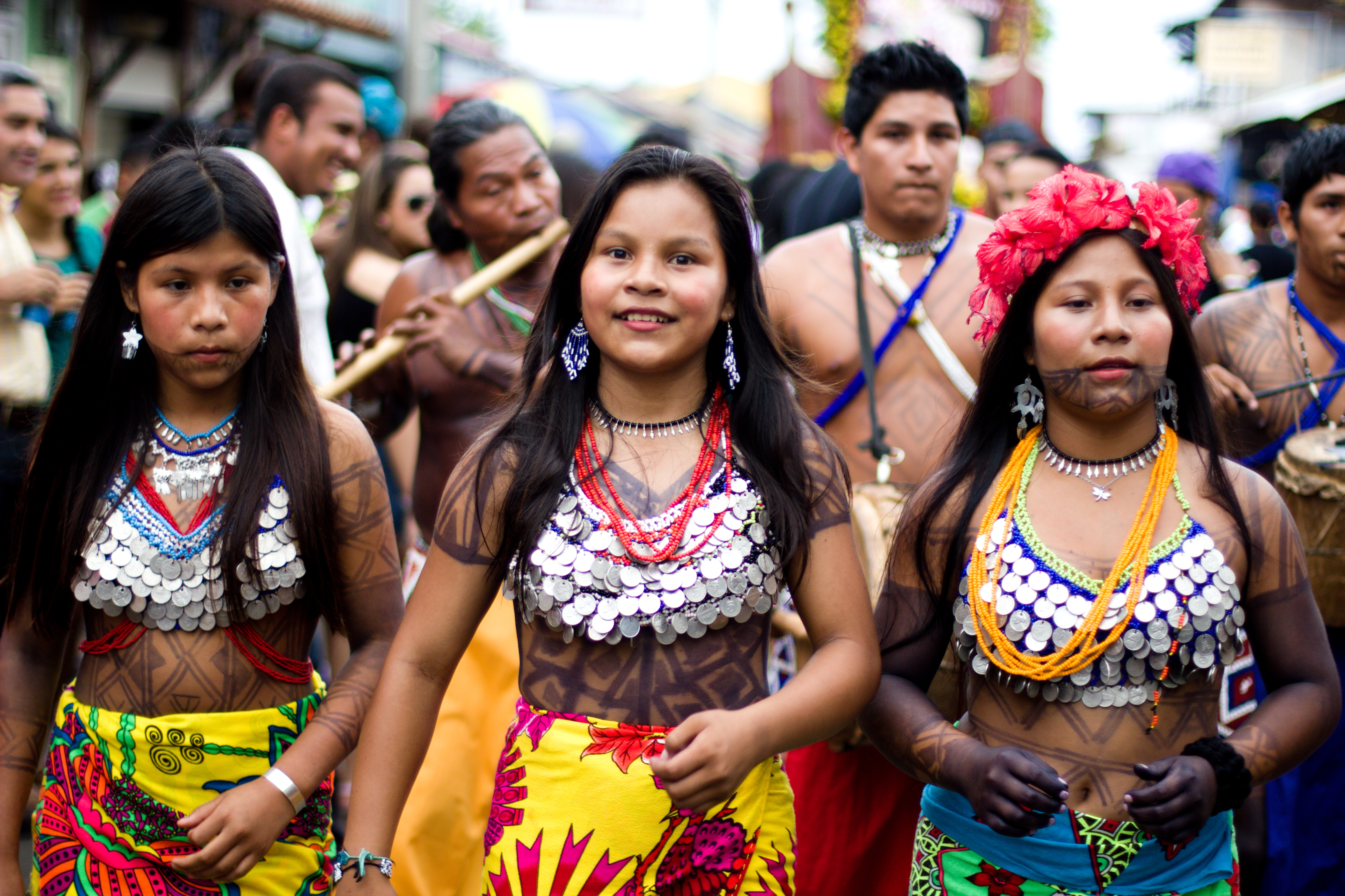 Jeunes femmes d'Embera