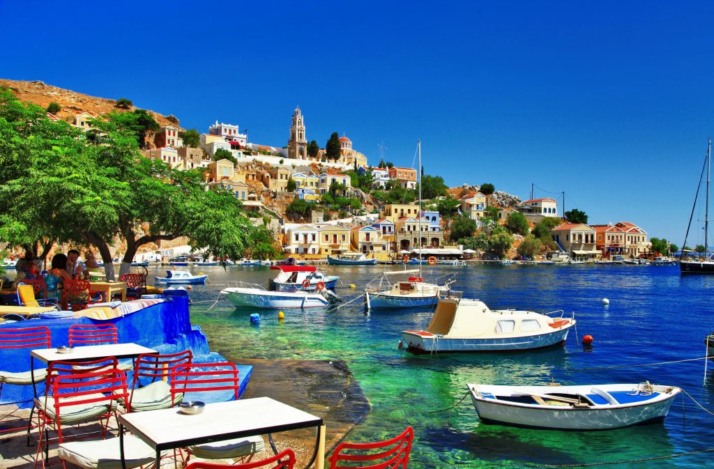 Port de Simi en Grèce - location de bateau