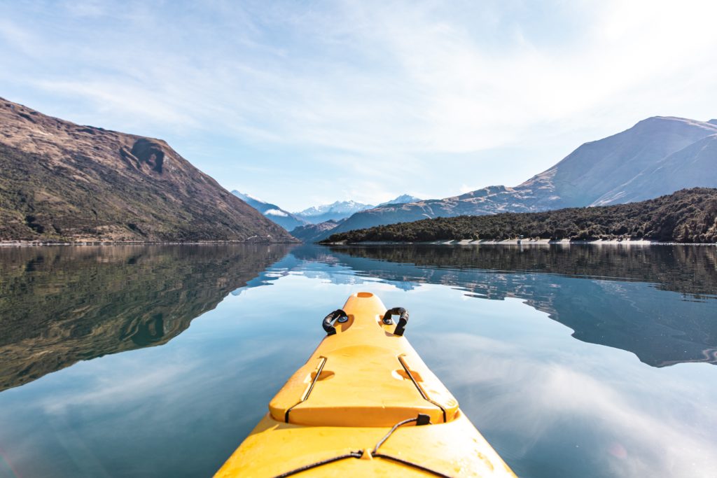 Kayak au lac Wanaka en Nouvelle-Zélande