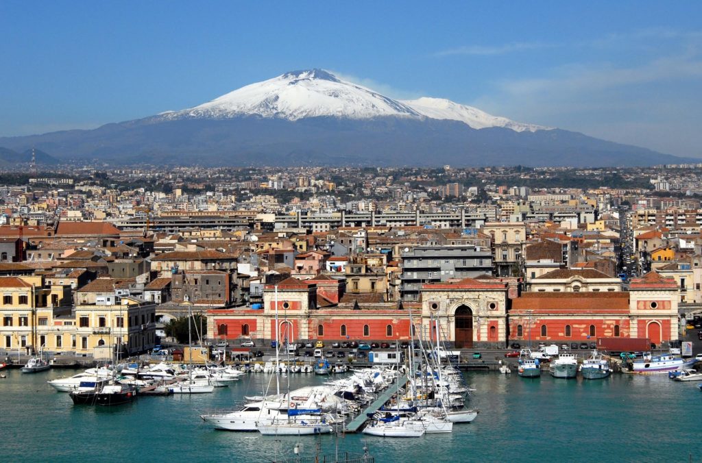 Catane devant l'Etna - Sicile